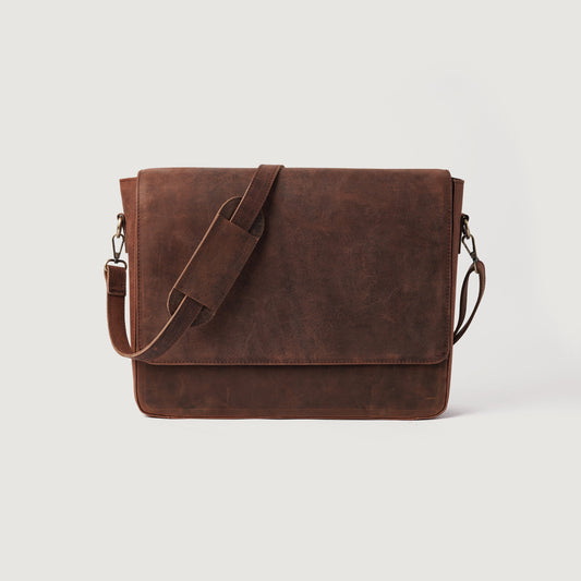 The Carismatico Vintage Distressed Brown Leather Messenger Bag