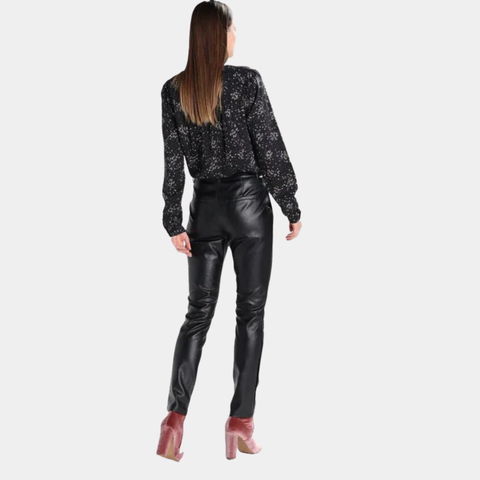 BELTED BLACK LEATHER PANTS